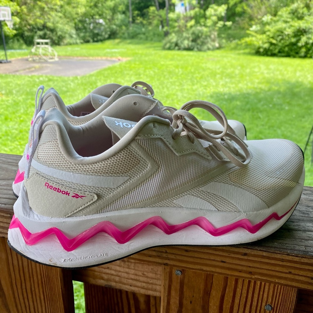 Reebok Women's Zig Elusion Energy Cross Trainer